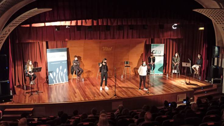 [POETAK MAIATZEAN] Bertsoak versus