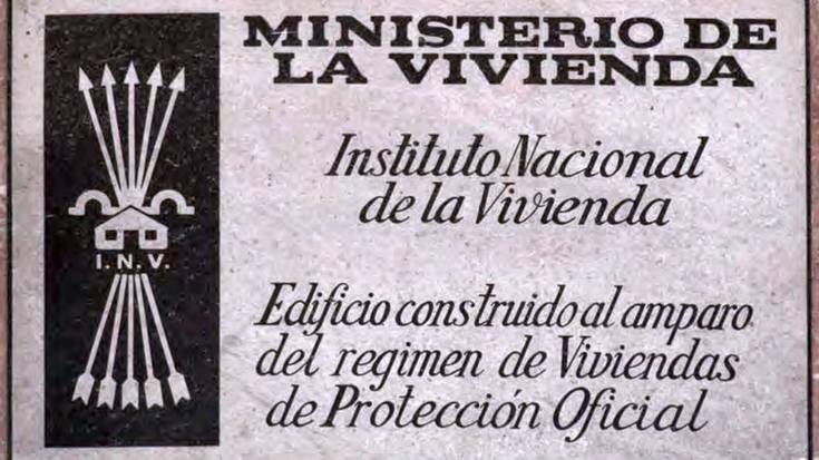 Hiriko 62 ataritan ikur frankistak kenduko ditu Udalak