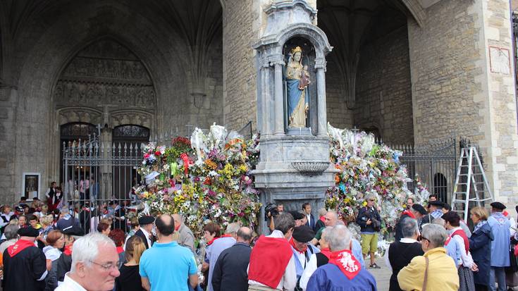  Beteranoen egunean bertsolariak, egun feminista eta Vendettaren kontzertua nagusi