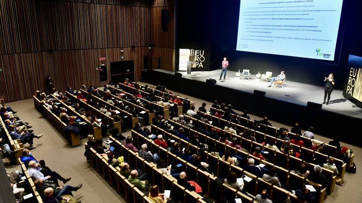Martxan da Gasteizen energia komunitarioko proiektuak sortzeko prozesua