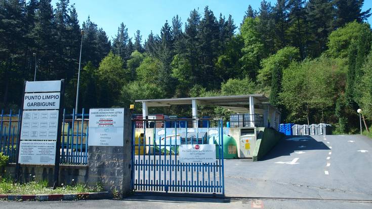 Amiantoa jasotzeko kanpaina gelditzeko eskatu dute