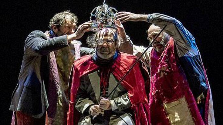 Hiru estreinaldi, Gasteizko 43. Nazioarteko Antzerki Jaialdian