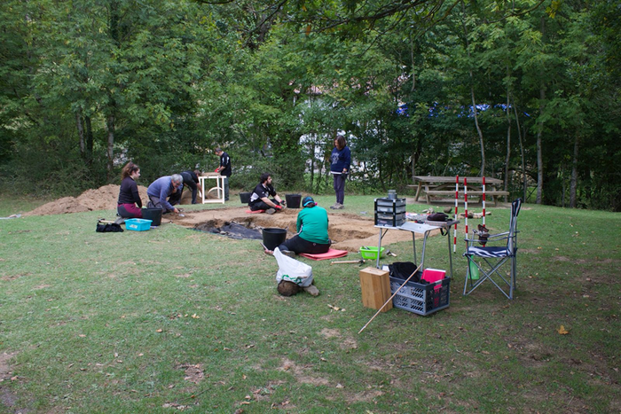 Leze, AAIren hurrengo jomuga