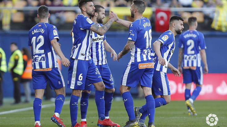 Alavesek gora begira jarraitzen du