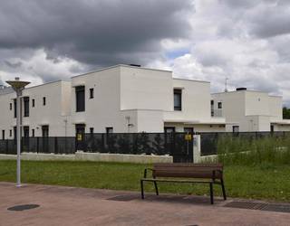 Muturreko kontrasteak Gasteizko auzoetan