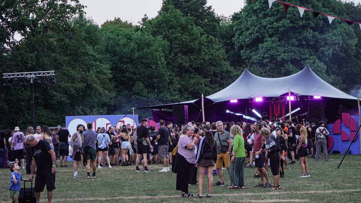 Harrikada festibalak Izarra hartu du berriro