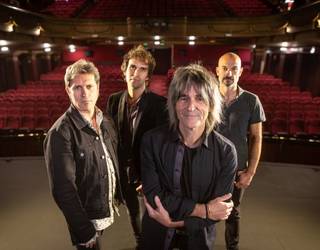 Urtz taldea akustikoan ikusteko sarrerak