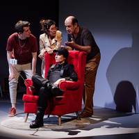 'Familia sarekada', Vaiven