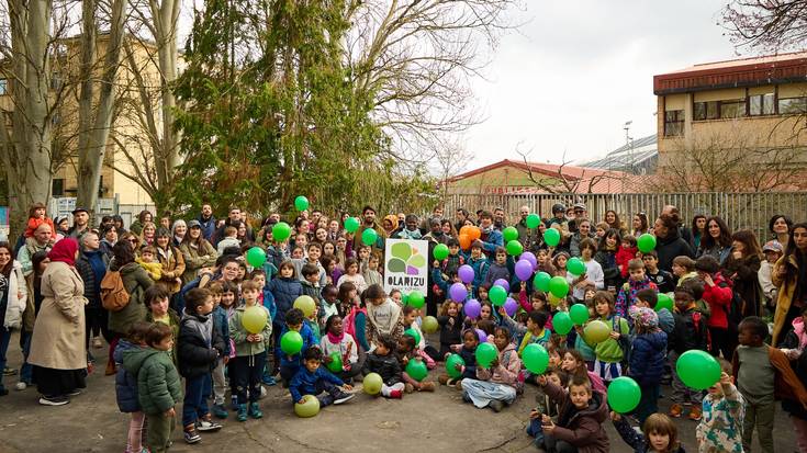 Olarizu Auzo Eskolak logoa aukeratu du