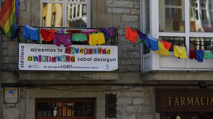 Mobilizazioak izango dira gaur LGBTI kolektiboaren eskubideak aldarrikatzeko