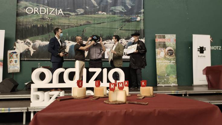 Larrea eta Araiara joan dira gazta onenen sariak