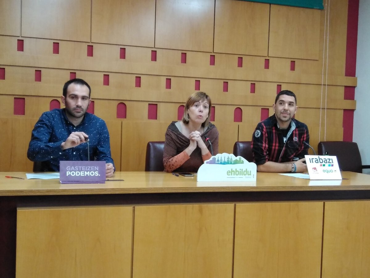 Garbiketa zerbitzuaren kudeaketa zuzena eskatu dute Irabazik, Podemosek eta EH Bilduk