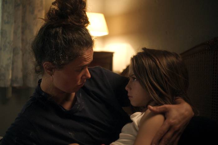 '20.000 especies de abejas' filma Oscar Sarietara bidean