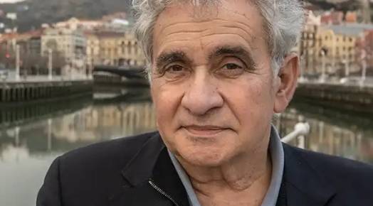 'Enarak' Bernardo Atxagaren azken liburuaren aurkezpen berezia