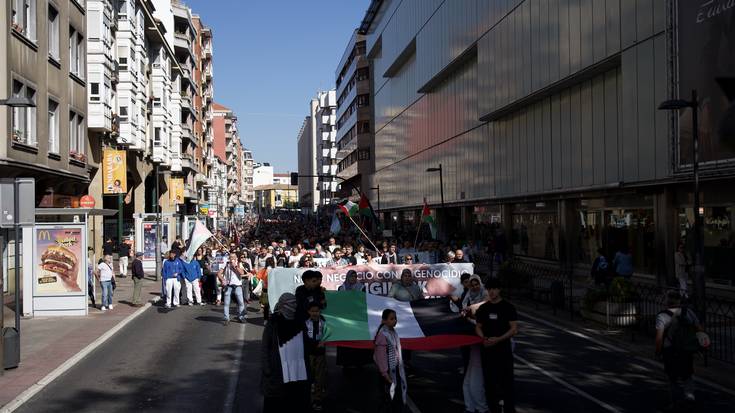 Milaka pertsonak aldarrikatu dute Palestinaren askatasuna Gasteizen