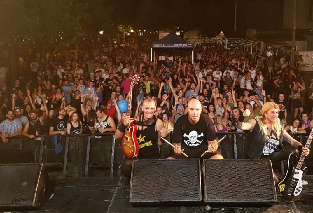 Punk rock musika eta haurrentzako jarduerak Salburuko jaietan