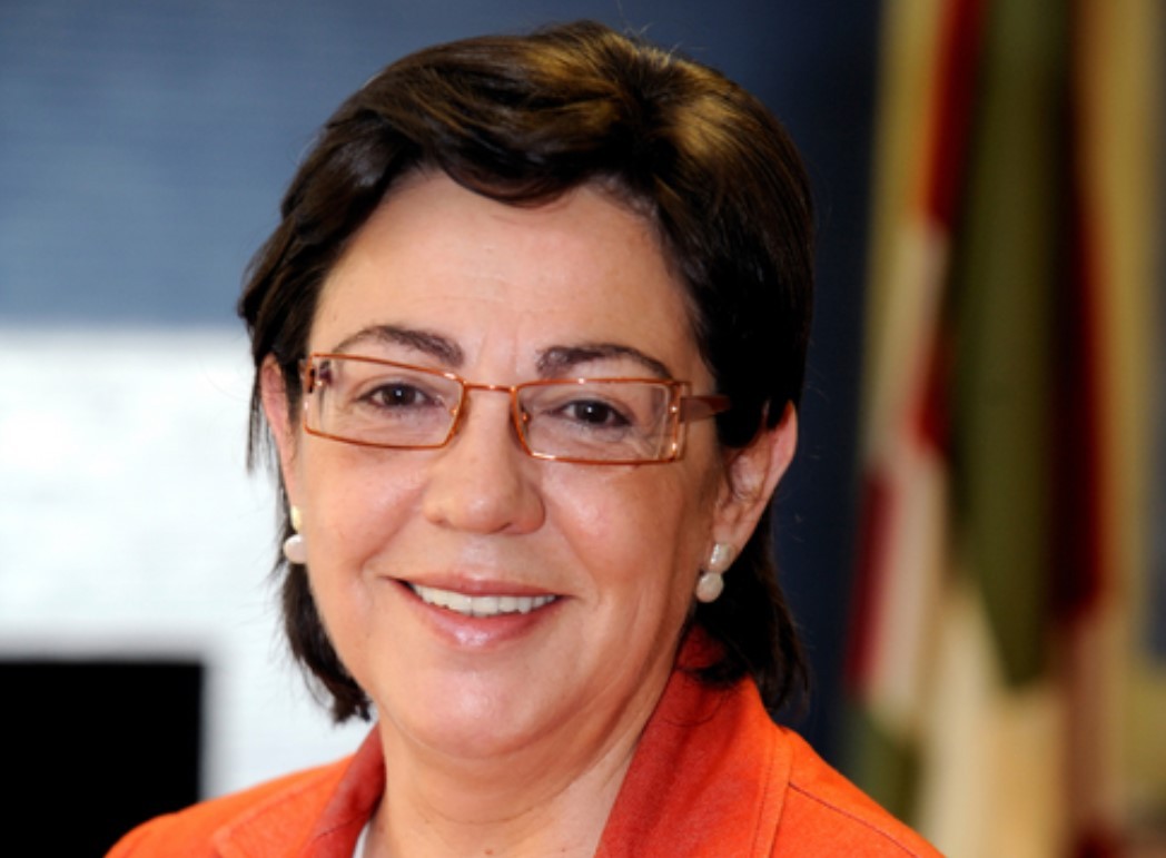 Pilar Unzalu sailburu ohi sozialista hil da
