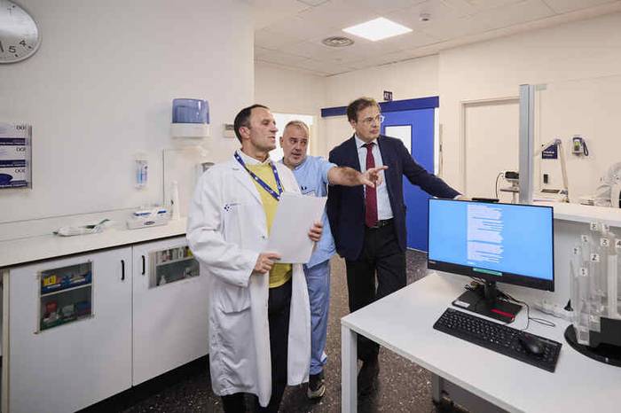 ELAk salatu du baliabideak handitu gabe irekiko dituztela Santiagoko larrialdiak