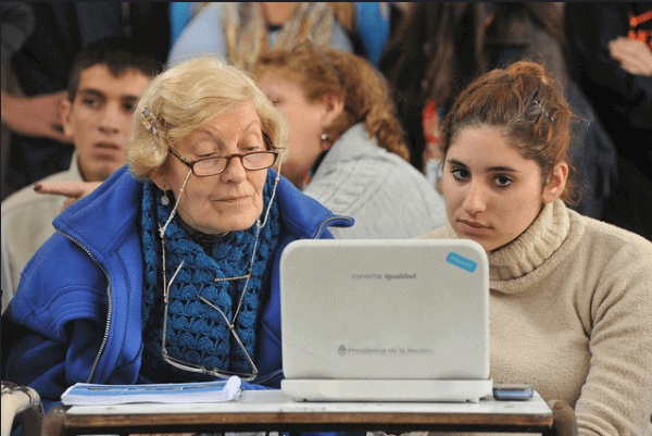 Informatika eta pertsona helduak