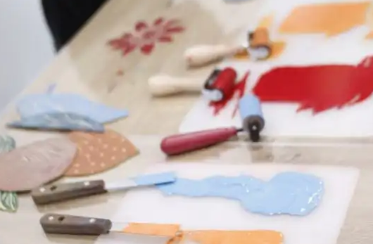 Estanpazio lantegia, Alba Tojorekin