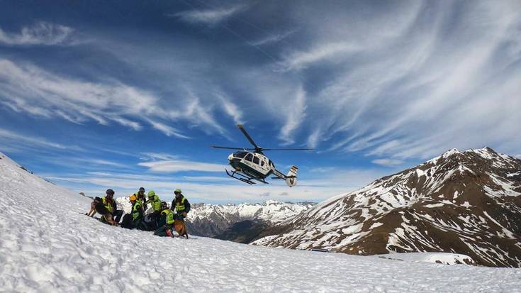 Pirinioetan hiru mendizale arabar erreskatatu ditu Guardia Zibilak