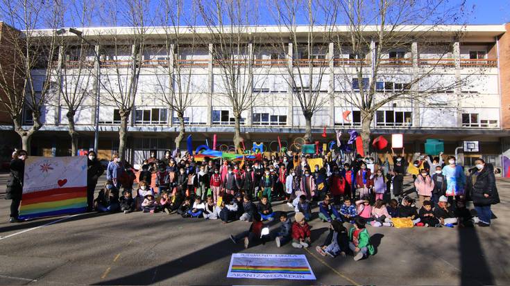 Elkartasun uholde batekin erantzungo diote Arantzabelako eraso LGTBIfobikoari