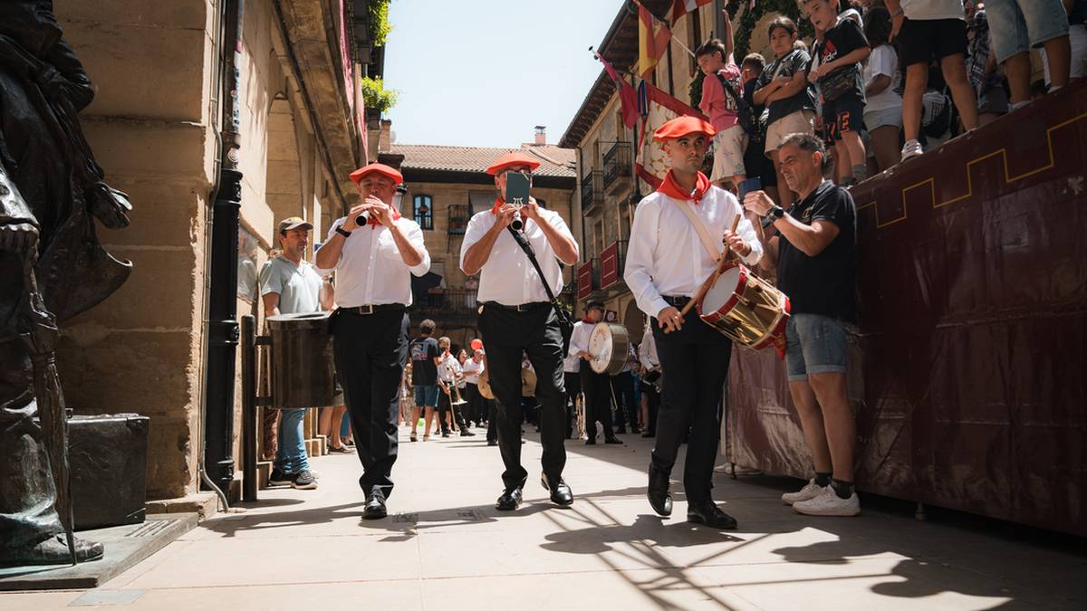 Katximorro, algaran murgiltzeko prest