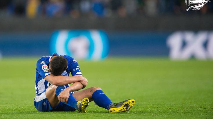 Alaves maldan behera erortzen ari da