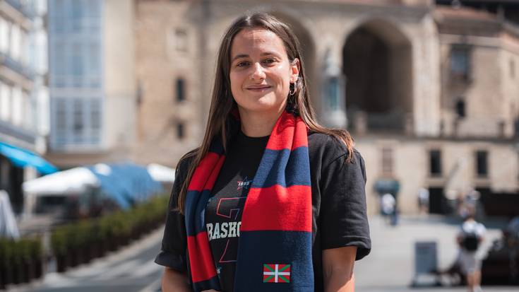 "Gero eta neska gehiago datozkigu Baskoniaz galdezka"