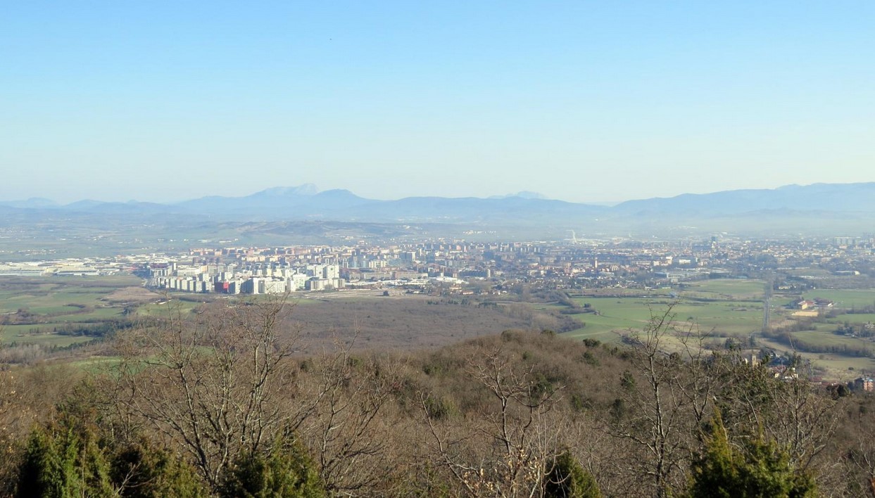 Araba eta Gasteiz eremu gorritik kanpo, oraingoz