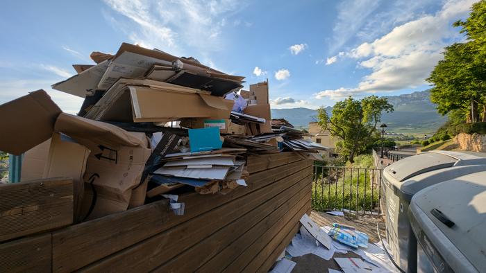Premiazko neurriak eskatu dituzte Arabako Errioxan paper bilketaren "gabezien" aurrean
