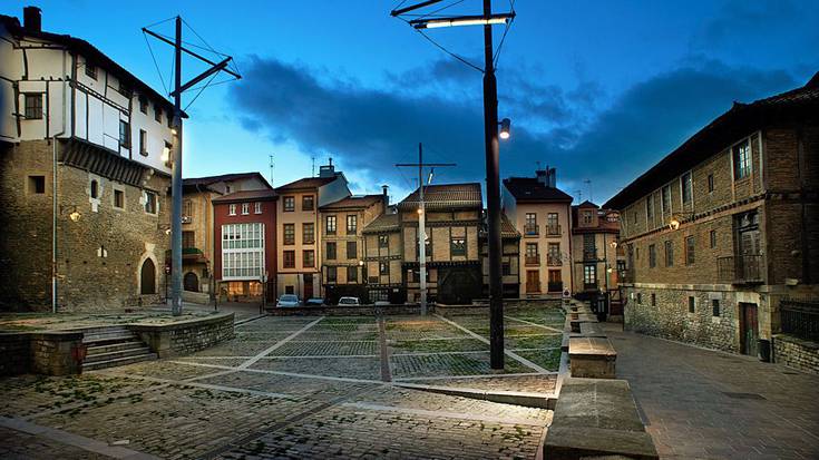 Bizikideak ez diren pertsonak ezingo dira kalean elkartu 00:00etatik 06:00etara