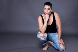 "Belarriprest, nire lehenengo sortzelana euskaraz" Amaia Bonorekin