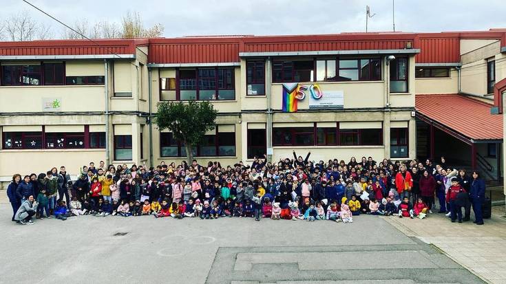 Larunbatean, azoka eguna Miguel de Cervantes ikastetxean