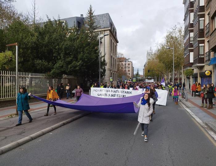 'Ez bazara konponbidea, arazoa zara': azaroaren 25eko lelo nagusia