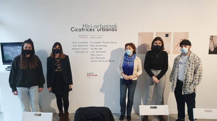 Gazte Klik Klak lehiaketaren 'Hiri orbainak' erakusketa, ARTgian ikusgai