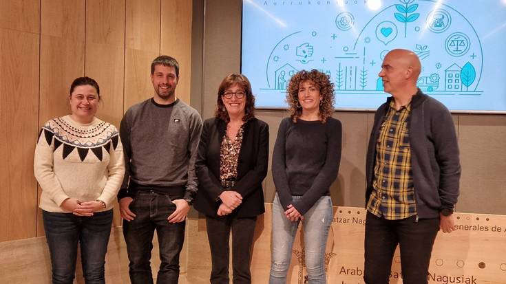 EAJk, PSEk eta EH Bilduk aurreakordioa lortu dute 2025eko foru aurrekontuak osatzeko