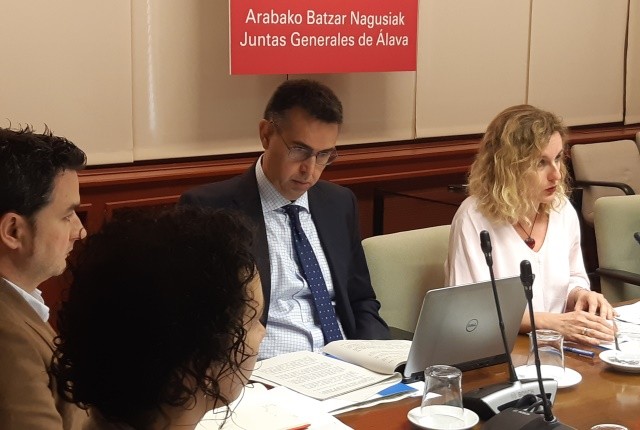 Aldundiak urtero deituko ditu lan eskaintza publikoak
