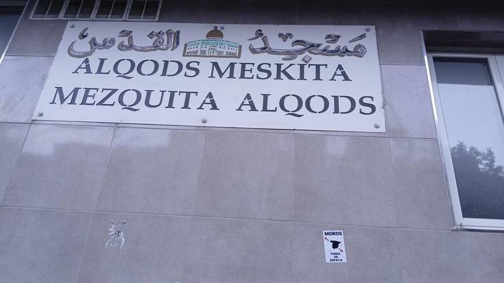 Mezu islamofoboak ikertzen ari da Ertzaintza