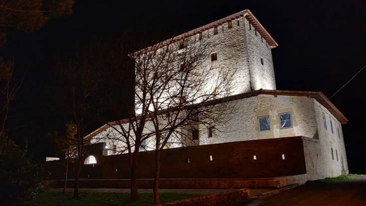 Martiodako dorreak argiztapen monumentala du dagoeneko