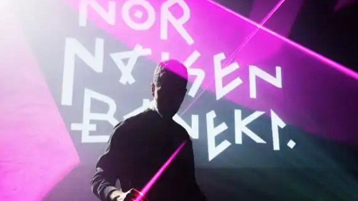 'Nor naizen baneki', Artedrama