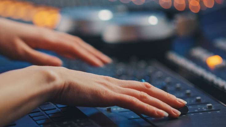 Gasteizko jaiak. Haurrentzako dantzalekua: 'Egon hadi, musika dator' Dj Loro