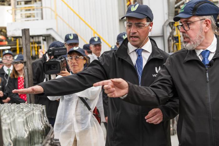 Neurriak iragarri ditu Vidralak Red Electrica Españolaren aurka