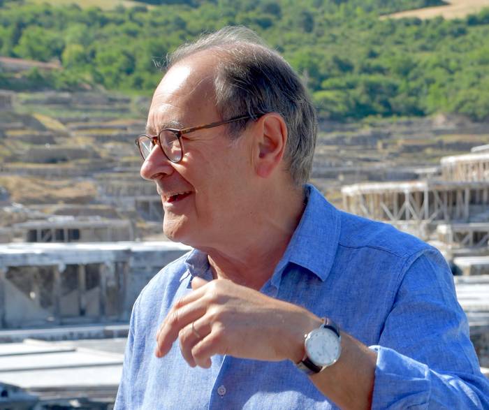 "Berritu egin behar dugu, baina amen sukaldea galdu gabe"