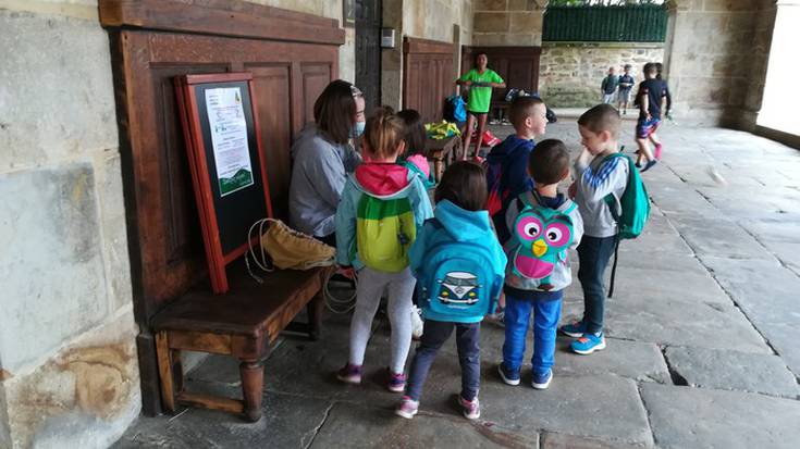 Jaurlaritzaren "komunikazio falta" salatu du Aramaioko Udalak