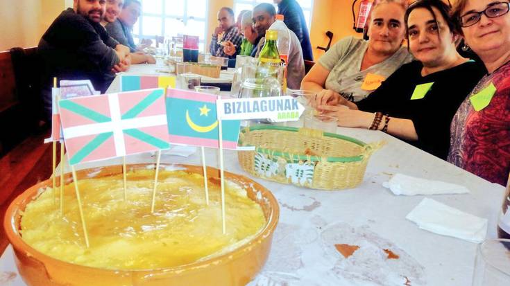 44 herrialdetako mila lagun elkartu ditu 'Bizilagunak' programak Araban