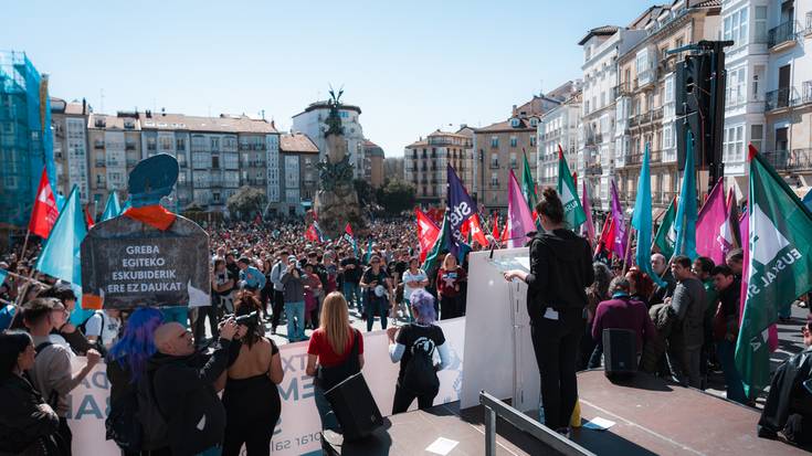 Milaka lagunek aldarrikatu dute gutxieneko soldata propioa