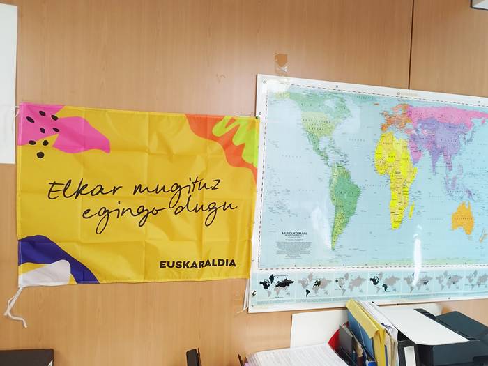 Euskaraldiarekin bat egin dute euskal GGKEek, nazioarteko lankidetzan ere euskara bultzatzeko