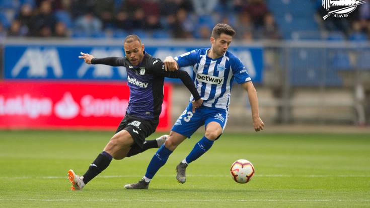 Alaves erdibidean gelditu da