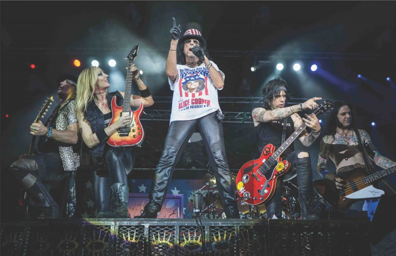Alice Cooper eta Social Distortionek zabaldu dute Azkena Rockeko kartela
